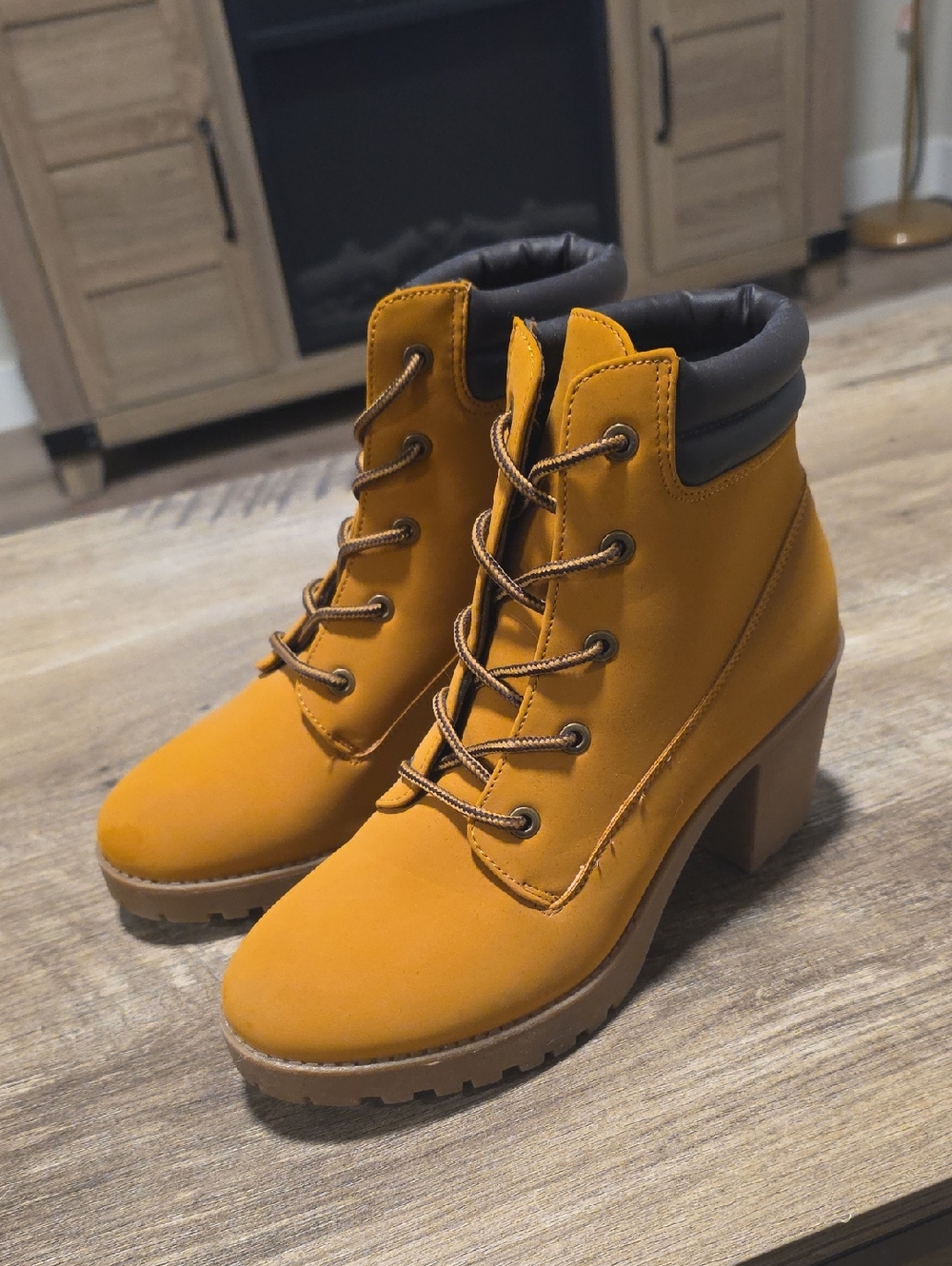 Rue21 Mustard Yellow Lace-Up Heeled Ankle Boots